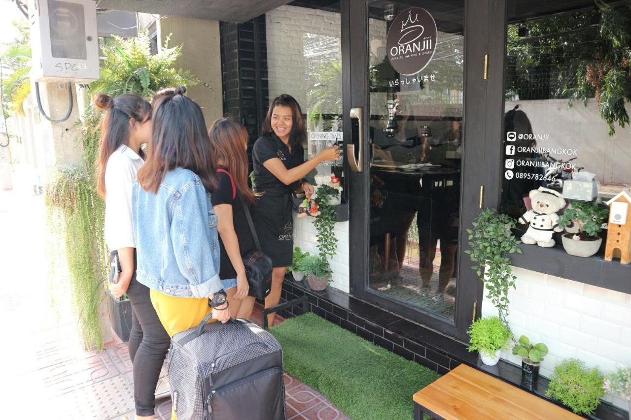 Stay Tiny Bangkok Exterior photo