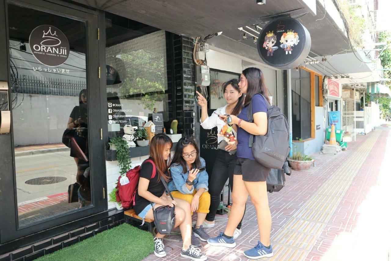 Stay Tiny Bangkok Exterior photo
